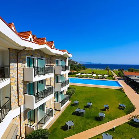 Hotel Acroter 4*