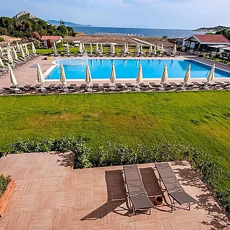 Hotel Acroter & 4*