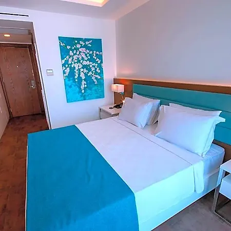 Acroter & Hotel Datça