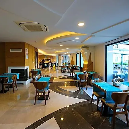 Hotel Acroter &