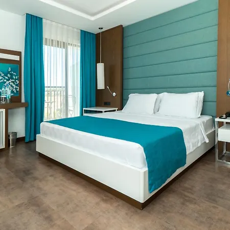 Acroter & Hotel 4*